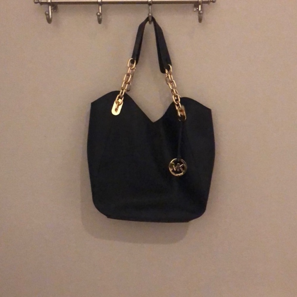 Michael Kors Purse -navy - gold - like new